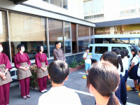 朝５